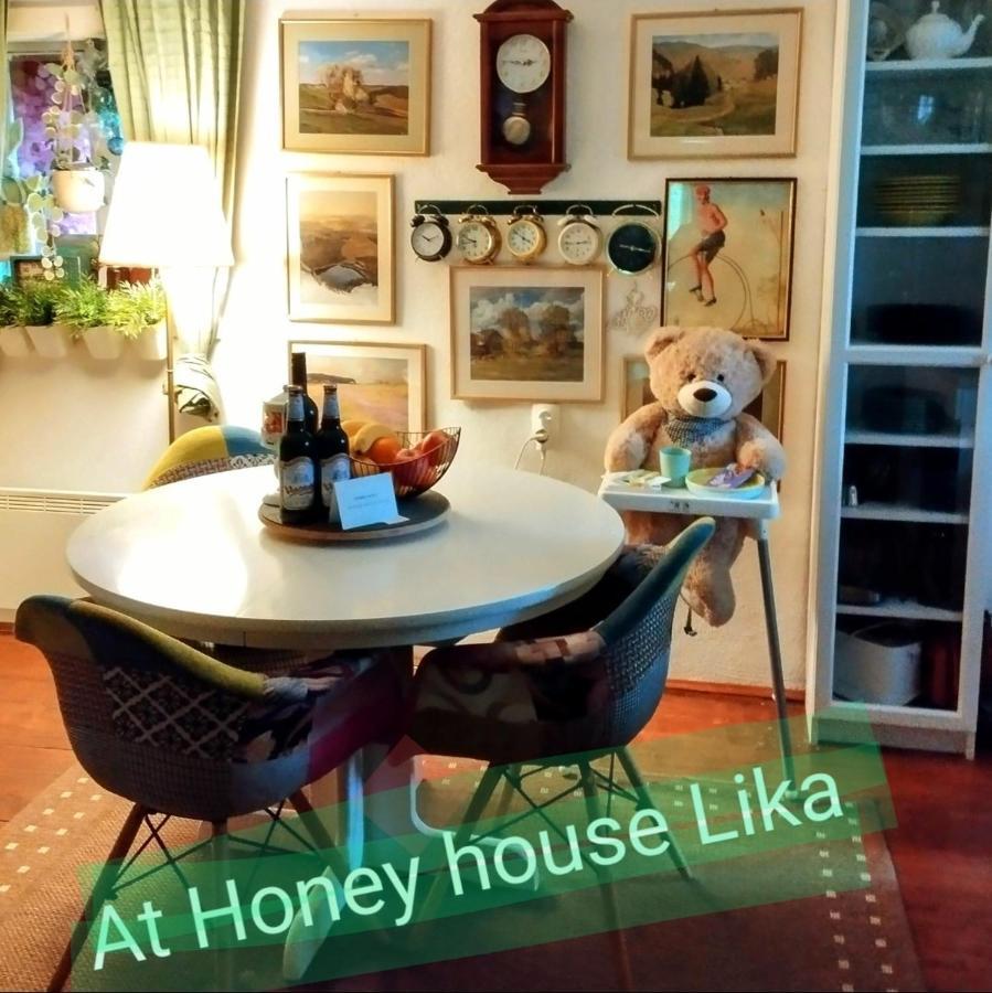 Honey House Lika Villa กอสปิช ภายนอก รูปภาพ